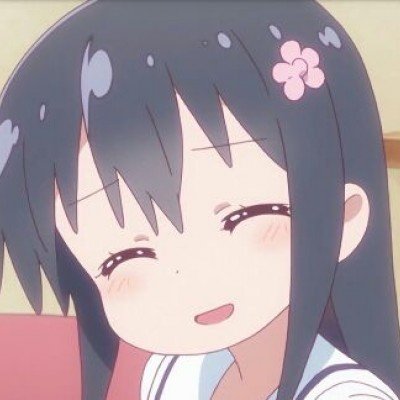 女子徒手给月子里宝宝打耳洞